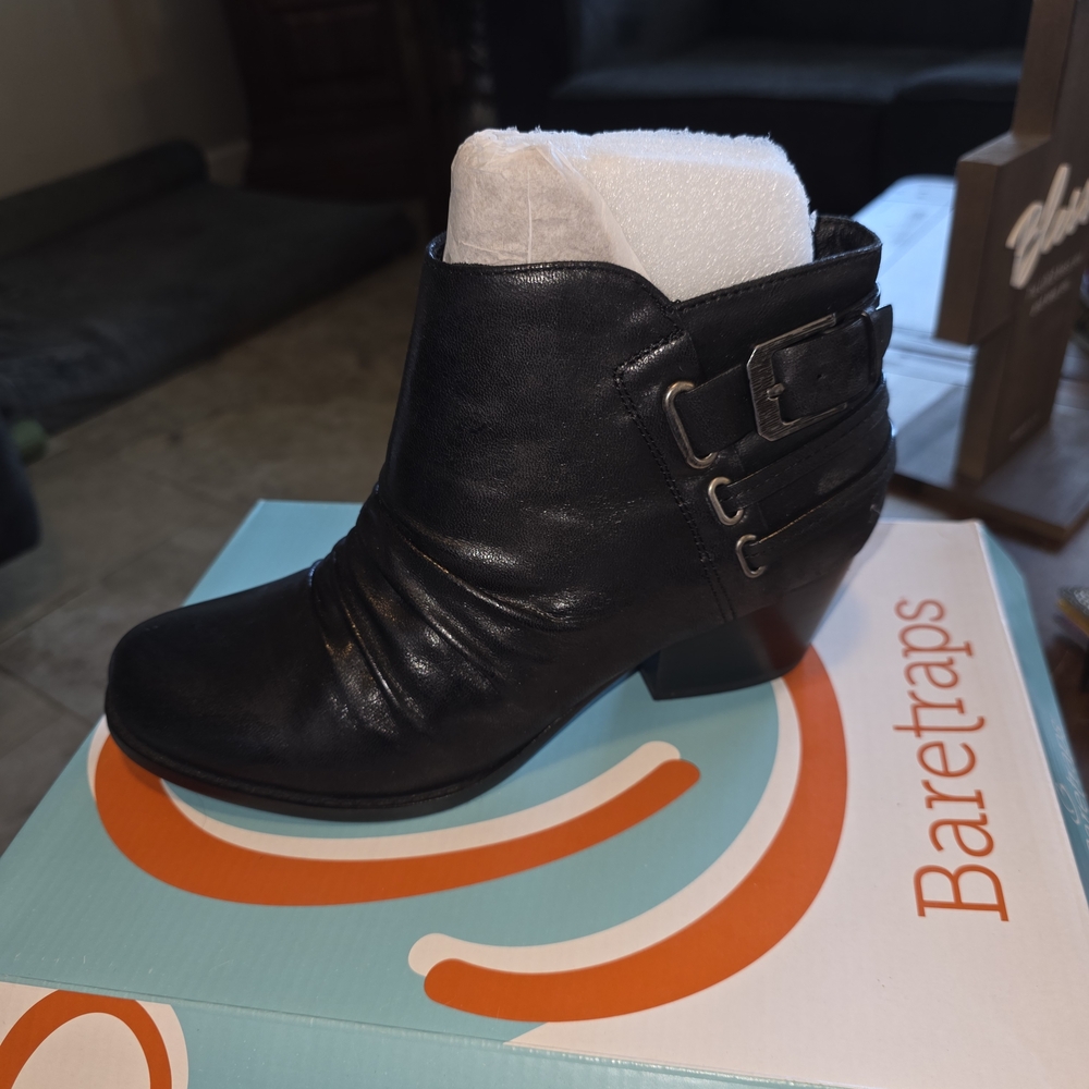 Baretraps Women's Black Ankle Boots